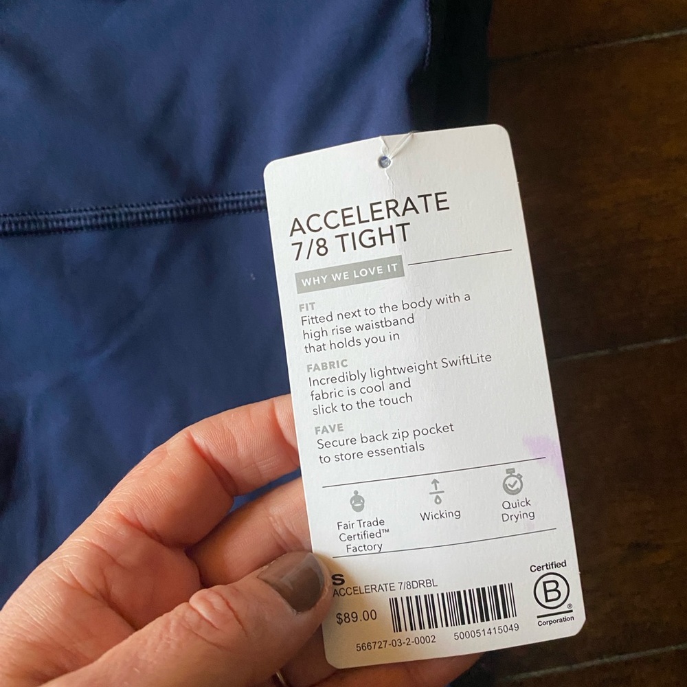 Athleta Accelerate 7/8 Tight in Deep Blue - Picture 2 of 7